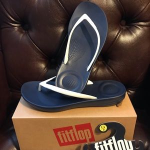 COPY - Fitflop IQushion Ergonomic Flip-flops